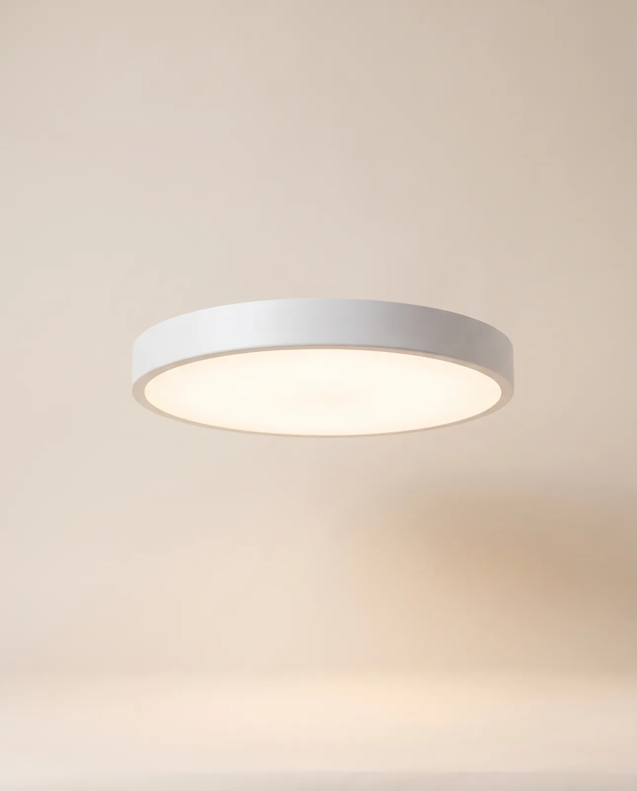 Plane LED Flush Mount — 13 in